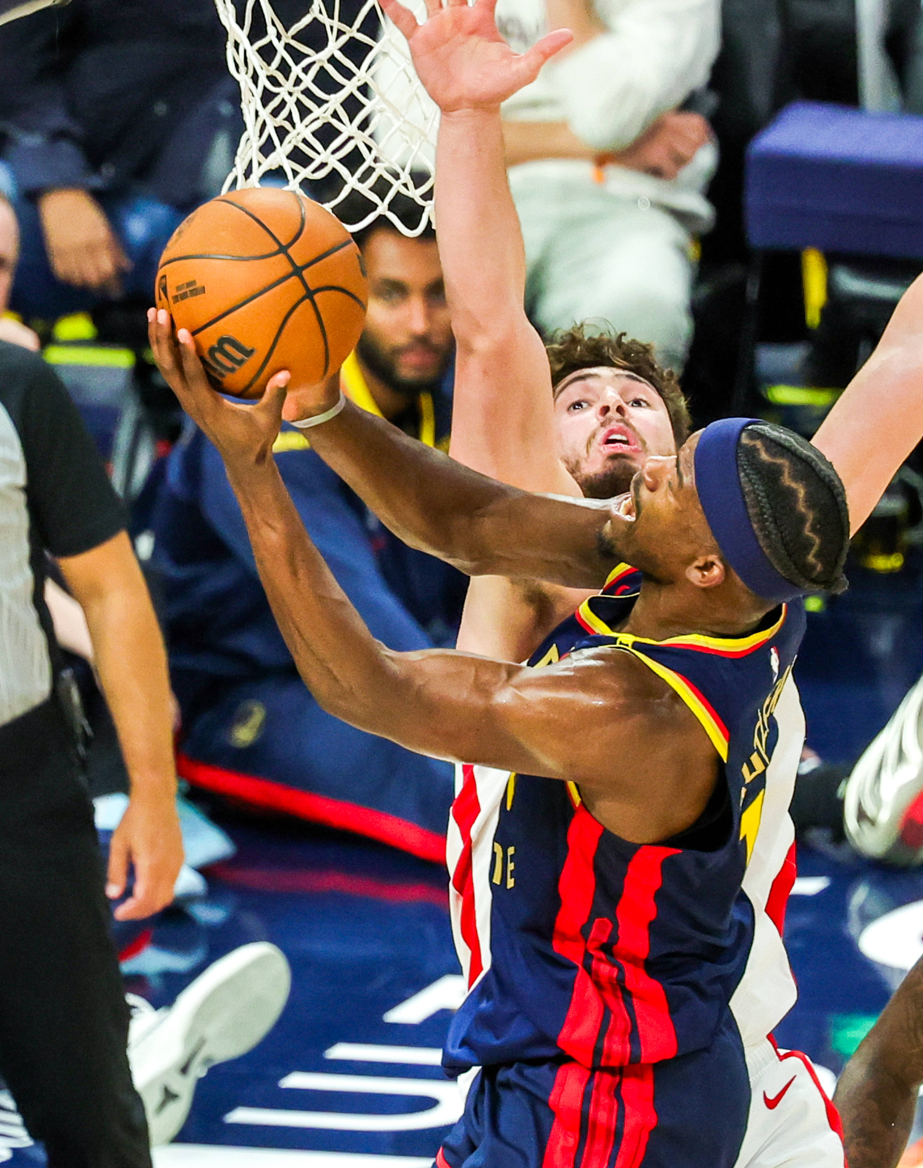 关于NBA季后赛关键时刻走向成谜；葡萄牙体育主帅复盘；态度坚定；赛季目标并未改变的信息