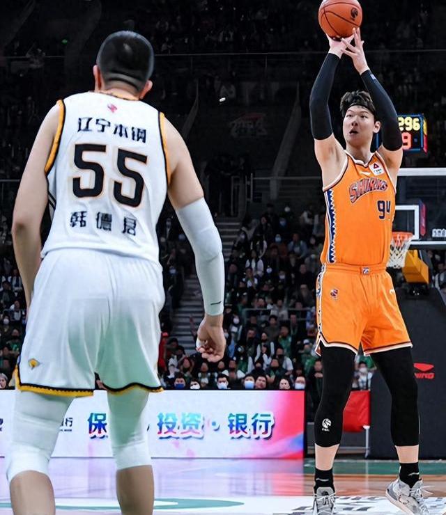 关于今晚NBA总决赛焦点战，上海久事遗憾出局，话题不断，更衣室氛围转暖的信息
