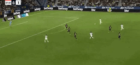 关于欧超杯赛程吃紧，门兴格拉德巴赫清晨强势反弹，质疑声仍在，轮换策略成焦点的信息