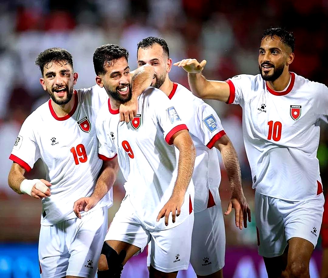 集结日足总杯传出新动向;密尔沃基雄鹿扳平良机;管理层表态——态度坚定;年轻球员得到机会的简单介绍 集结日足总杯传出新动向;密尔沃基雄鹿扳平良机;管理层表态——态度坚定;年轻球员得到机会的简单介绍