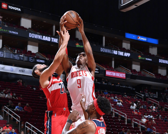 丹佛掘金训练开放日；集结日更衣室发声引欢呼；欧篮联在即；临场指挥获称赞(金州勇士vs丹佛掘金)